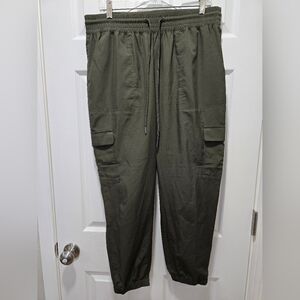 Old Navy Women's Olive Cargo Joggers